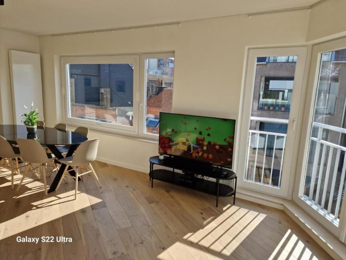 Luxury Renovated 3 Rooms Apartment 오스텐드 외부 사진